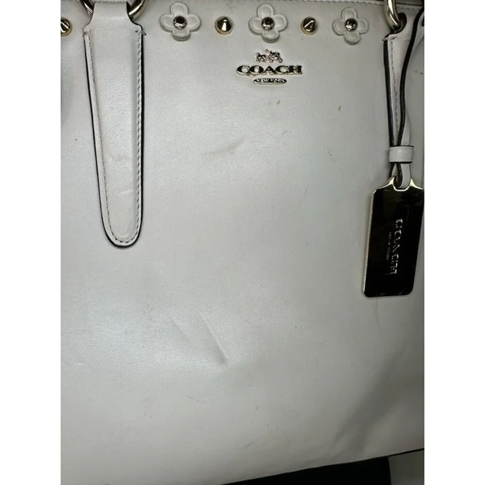 COACH 37400 Crosby Carryall Satchel Flower Rivet Leather White/ivory - Picture 7 of 12